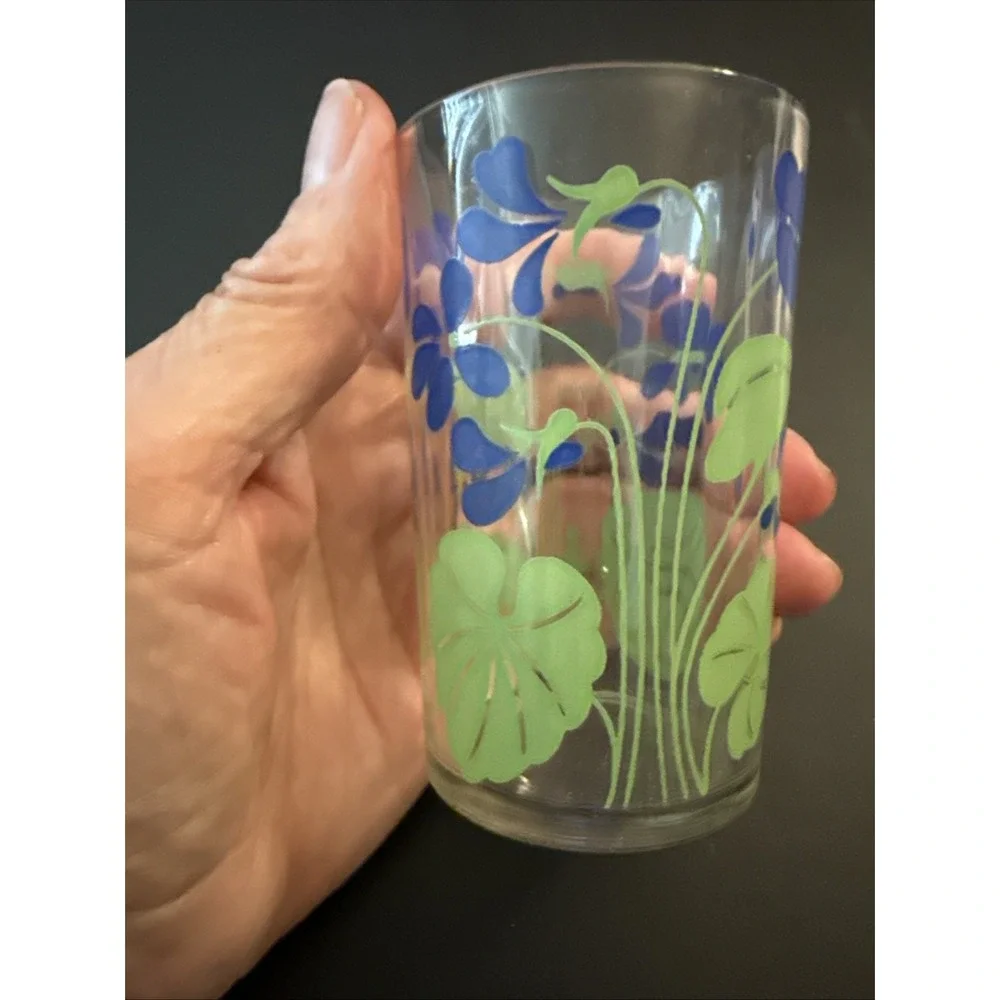 Vintage 1940s-50s Swanky Swigs Juice  GlassPosy Pattern Violet  Pre Owned
